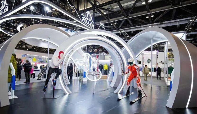 篮球比分-伯希和不只站在“世界之巅”了 | 大公司